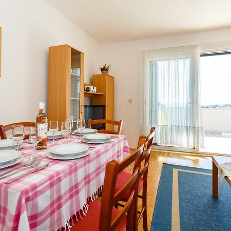Apartment Anton คิร์ก ภายนอก รูปภาพ